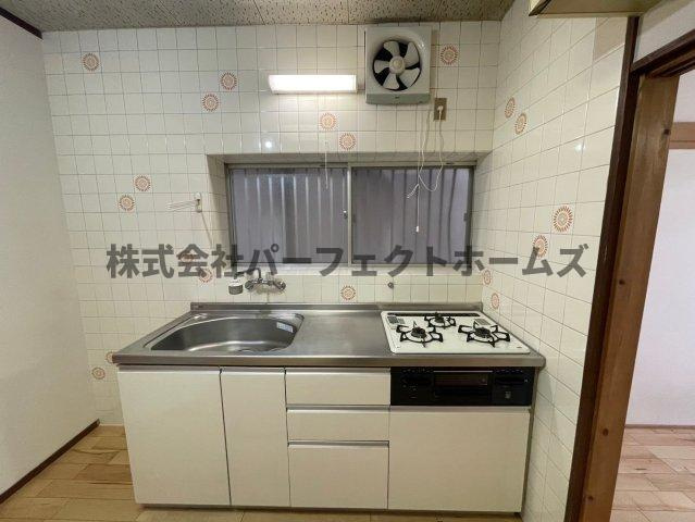 緑町戸建　賃貸のキッチン|お料理しやすいキッチンです