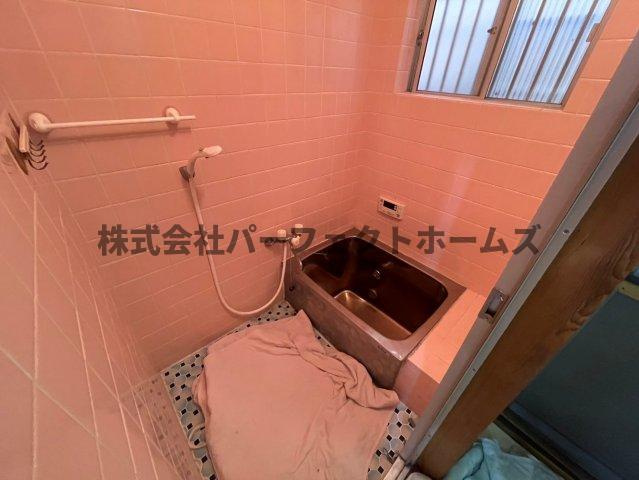 緑町戸建　賃貸の浴室|コンパクトで使いやすいお風呂です