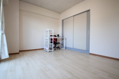 【寝室】 | ボイス・デ・ムドン