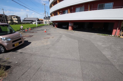 【駐車場】 | ボイス・デ・ムドン