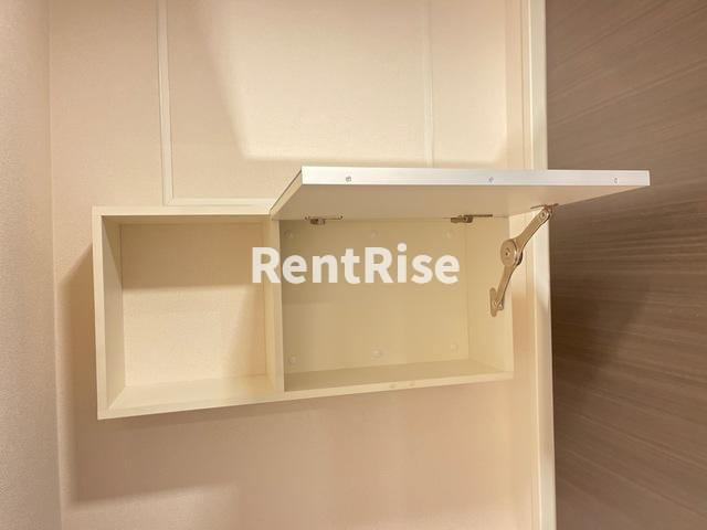 パークタワー・里のトイレ|トイレ上収納