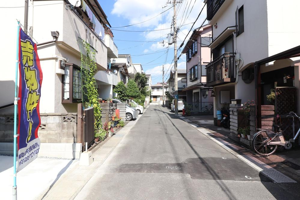 【新築戸建】長岡京市東和苑「長岡京駅」2LDK+2Sの前面道路含む現地写真