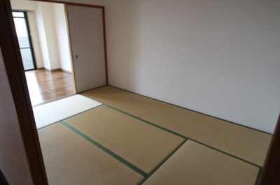 【和室】 | ラフィーネ上牧