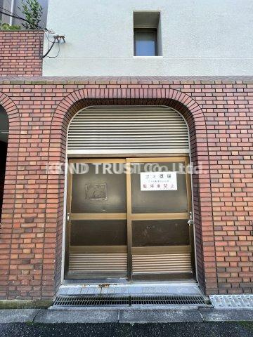 コープジャペンのエントランス|ゆとりのあるエントランスです