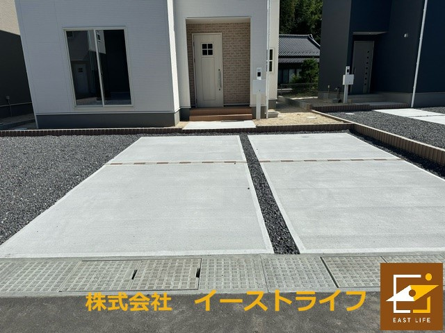 【新築戸建】【キャンペーン実施中！】値下げ！内郷御台境町第3※子育て支援対象※の駐車場|2024年8月撮影。お気軽にお問い合わせ下さい(^_^)/