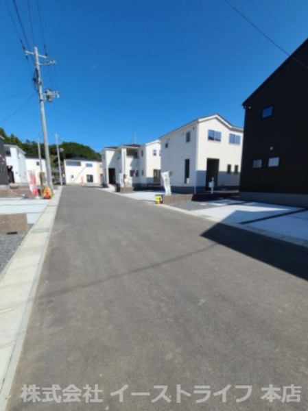 【新築戸建】【長期優良住宅】小名浜野田第2※子育て支援最大100万円※の前面道路含む現地写真|9号棟西側前面道路