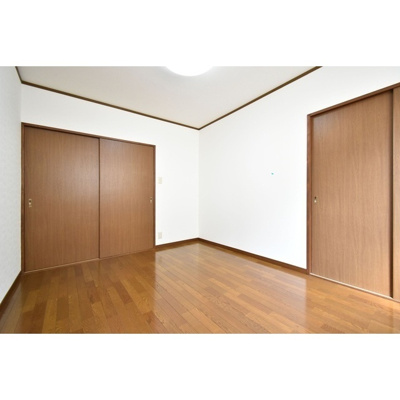 【内装】 | メゾンハピネス | 明るい色調の室内です