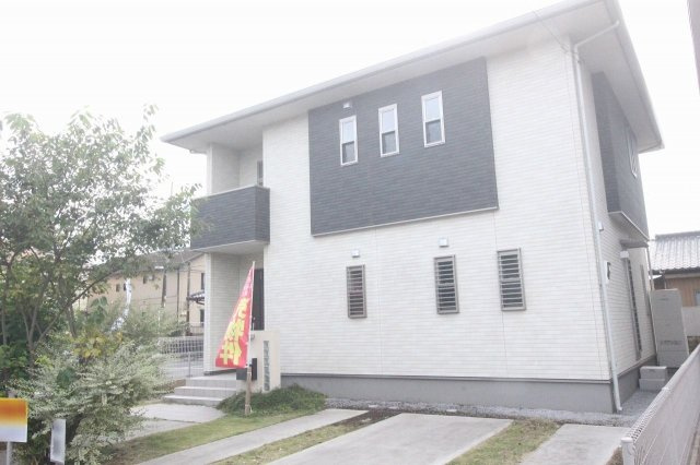 小山市粟宮1丁目の外観|外観を北西側から撮影しました（2022年10月）