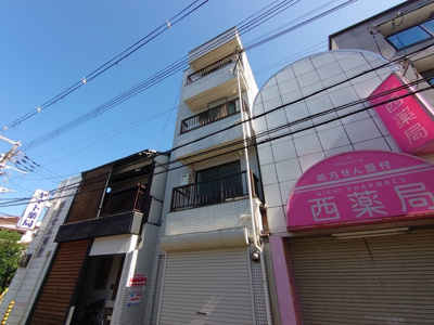 【外観】 | 淡路メゾンフラワー | タイル貼りの外観です