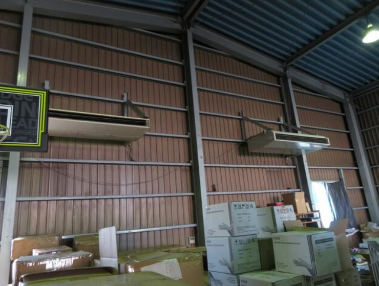 八潮市大字西袋の倉庫の内装