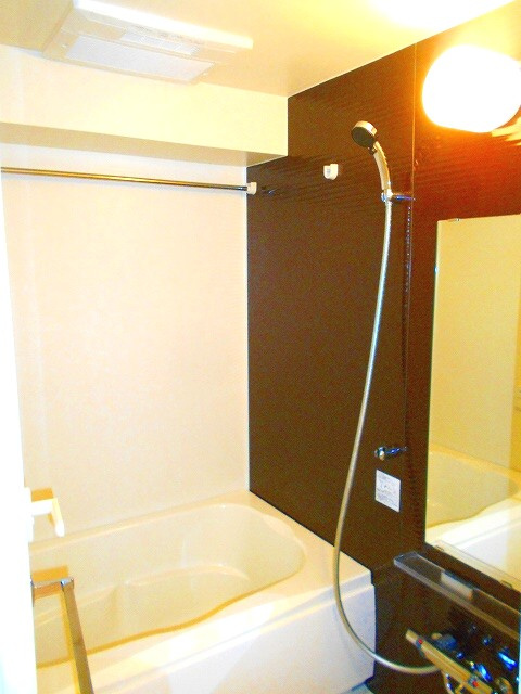 エスタート入谷Ⅱの浴室