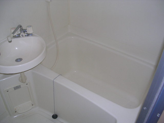 アドバンス弐番館の浴室|同物件　イメージ写真