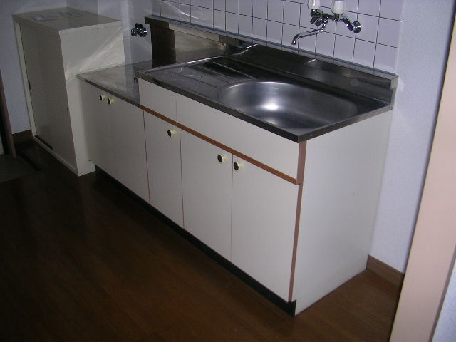 アドバンス弐番館のキッチン|同物件　イメージ写真