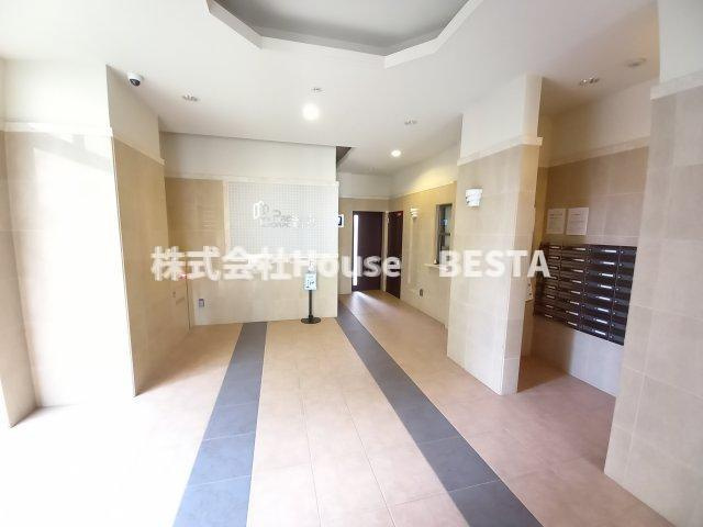 プレサンス神戸裁判所前デリシアのエントランス