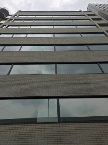 六本木三幸ビルの外観