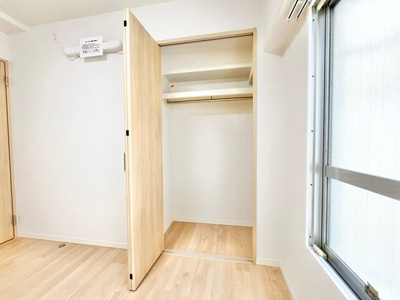 【収納】 | 日商岩井第５緑地公園マンション | エイブル売買事業部では、箕面市・豊中市・吹田市・池田市・茨木市・高槻市の北摂エリア全域で、物件のご紹介を致しております。北摂エリアにて購入物件をお探しの際は、当社までお問合せ下さいませ。