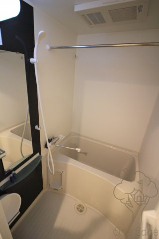 セレニテ梅田北の浴室