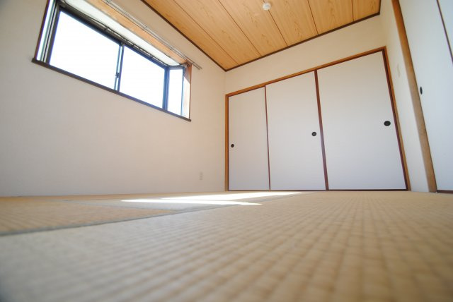 サンフィールドの和室