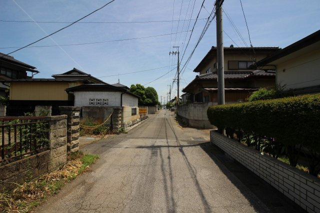 小山市喜沢の前面道路含む現地写真