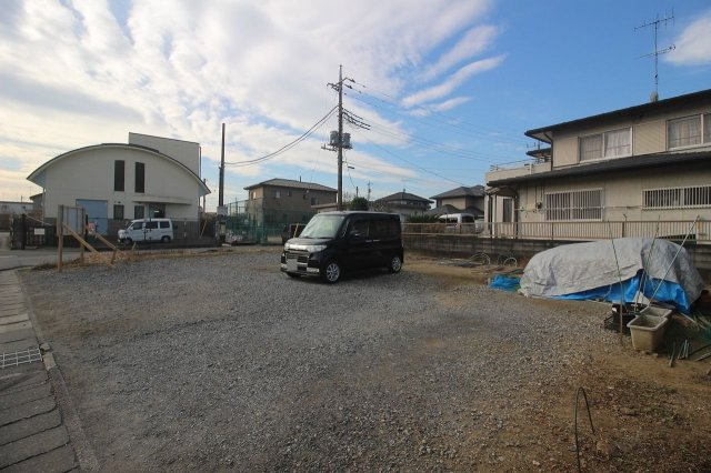 小山市犬塚５丁目の外観|2020年12月撮影　北東側から敷地を南西方向へ
