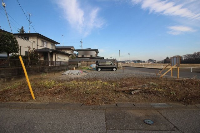 小山市犬塚５丁目の外観|2020年12月撮影　南側から敷地を北方向へ