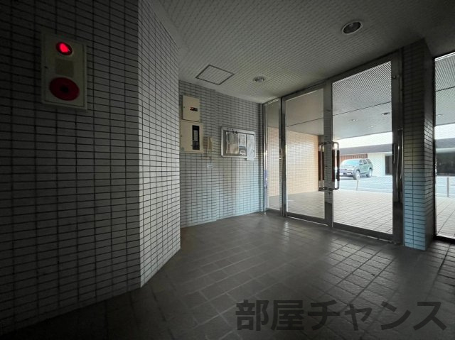 第7フクマルビルのロビー