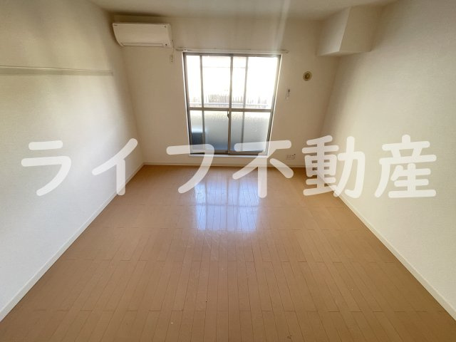 グランメールの洋室|落ち着いた色調の洋室です