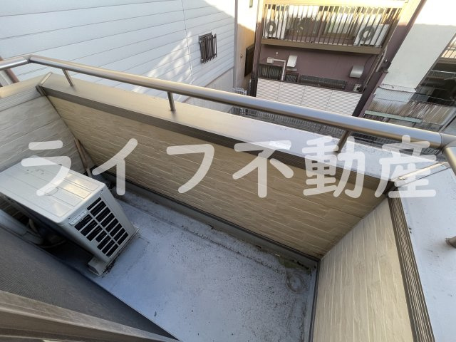 グランメールのバルコニー|外からの目が気にならないバルコニーで洗濯物が干せます