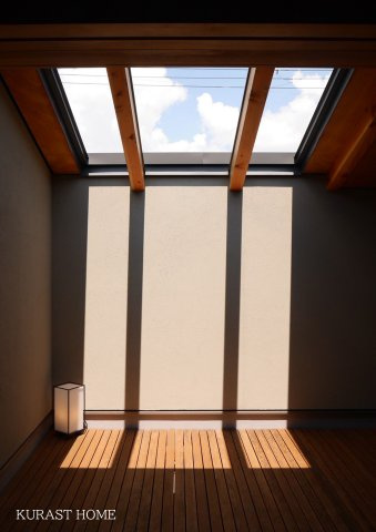 長岡京市神足垣外ケ内　モデルハウス仕様　未入居物件のバルコニー