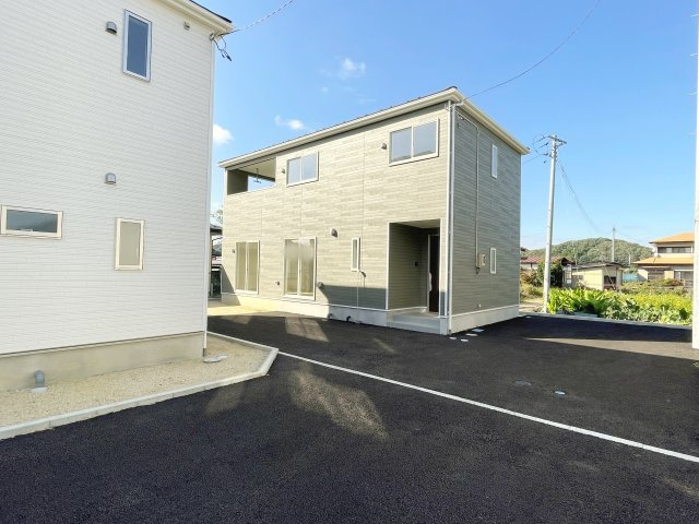 白河市久田野第12　CradleGarden　全3棟の駐車場