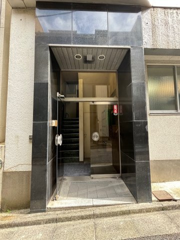 協和ビルのエントランス