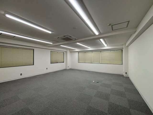 協和ビルの内装