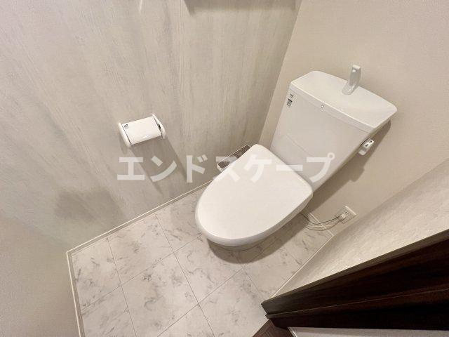 セッティエーム高崎　Ａのトイレ|高崎、前橋、伊勢崎エリアのお部屋探しはエンドスケープまで！お客様の理想お聞かせ下さい♪
内装の色味が画像と異なる場合がございます。