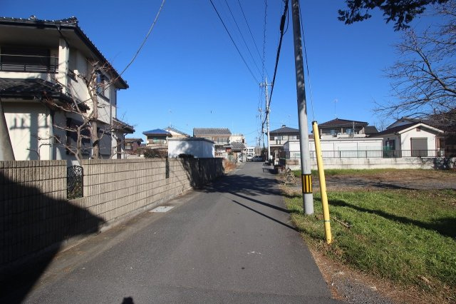 小山市小山の前面道路含む現地写真|西側道路（2023年1月撮影）