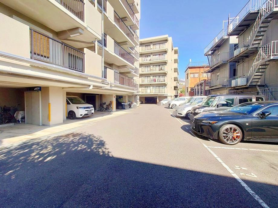 サンマンションアトレ枚方の駐車場|駐車場■物件内覧・資金計画相談・住宅ローン相談、リフォーム相談、お問合せ受付中■
※当日・翌日のご内覧、ご相談はお電話でのお問合せがスムーズです！
