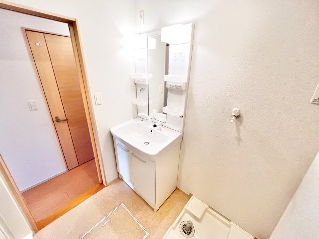 ブルースカイ幸和Ⅰの洗面所|※別部屋参考写真