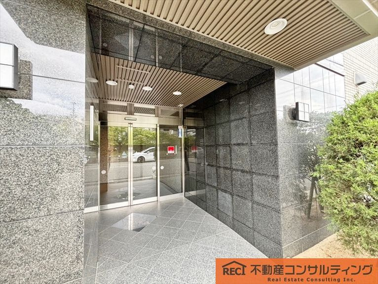 ハーティネス甲子園のエントランス