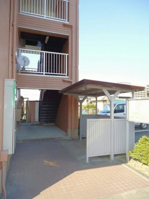 【その他共用部分】 | ロジュマン緑ケ丘 | 外観もきれいです