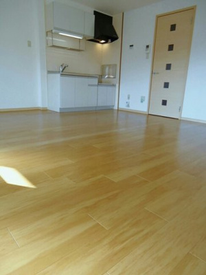 【居間・リビング】 | ロジュマン緑ケ丘 | 使いやすい居間です