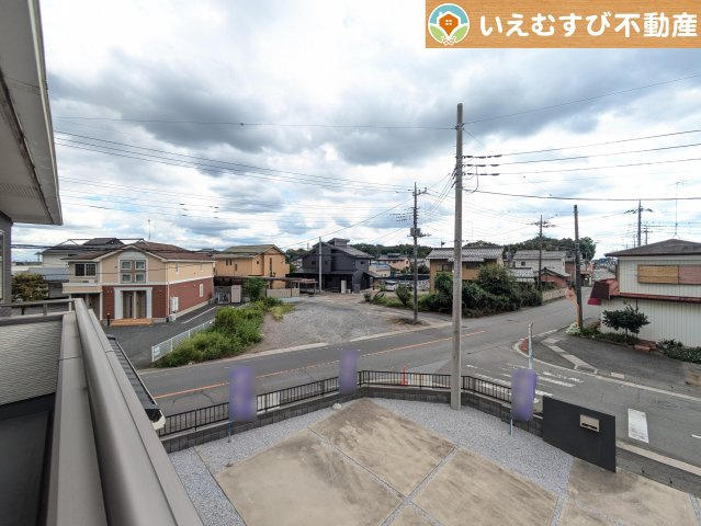 邑楽郡千代田町　中古戸建の展望|高い建物が無く開放感のある展望
バルコニーからの展望も開けていて閑静な住宅地が望めます。日当りも良いですね♪