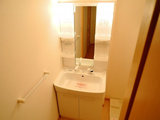 エアリーレジデンス・芝生の洗面所