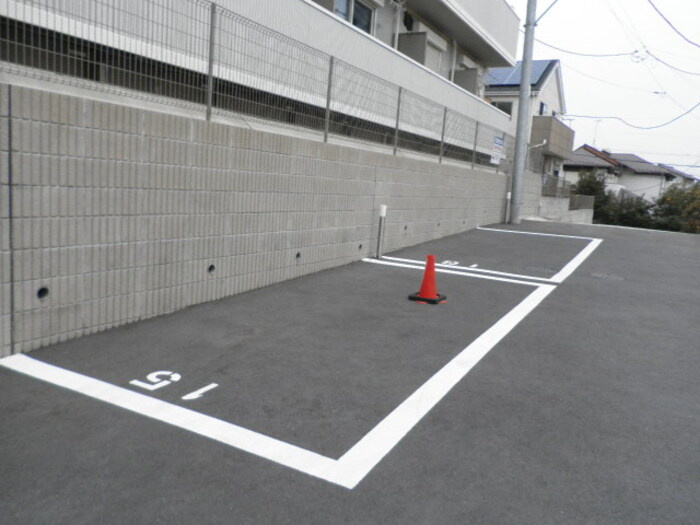 グランフィールズⅢの駐車場|駐車場