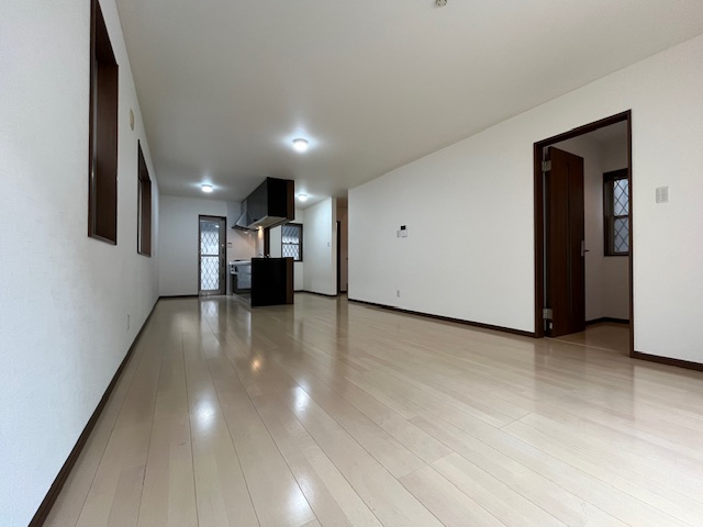 茱萸木3丁目貸家の居間・リビング