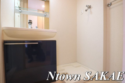 【洗面所】 | プレサンス名古屋駅前ヴェルロード | 脱衣スペースもあります