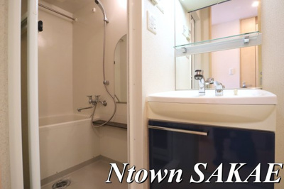 【洗面所】 | プレサンス名古屋駅前ヴェルロード | 明るい洗面所です