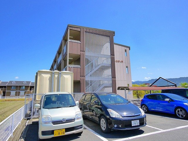 アルカディア（西之宮）の駐車場|駐車場です