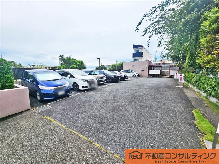 朝日プラザ六甲町の駐車場