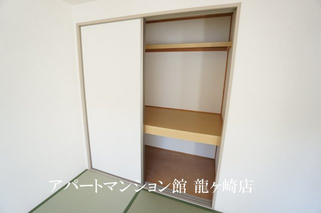 クレスト藤ヶ丘Bの収納