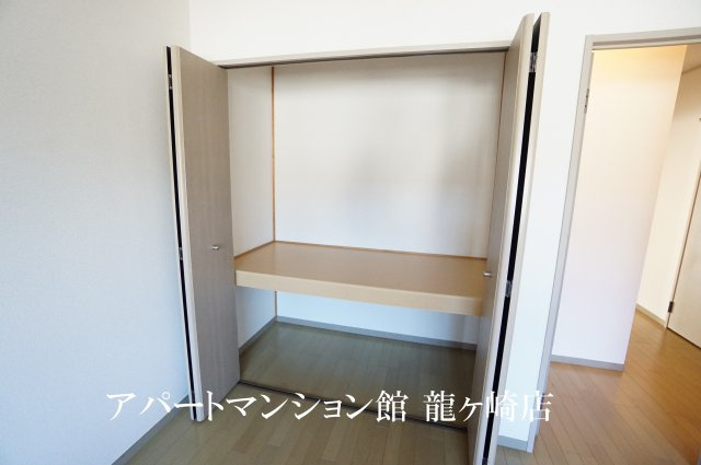 クレスト藤ヶ丘Bの収納