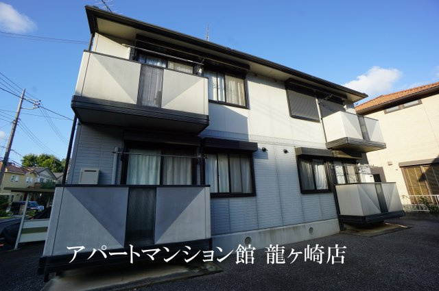 クレスト藤ヶ丘Bの外観